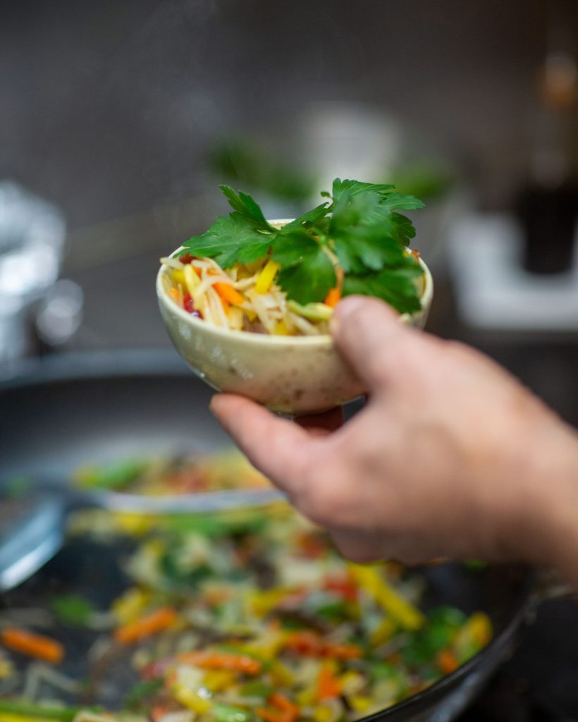 Kleine Vorspeisenschale angerichtet